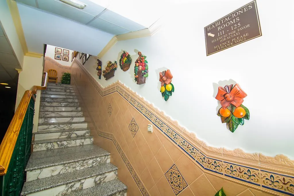 Vendégház Hostal Los Corchos Fuengirola